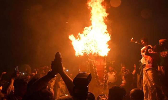 திருவண்ணாமலை திருக்கார்த்திகை தீபத் திருவிழா 2025 –  பத்தாம் நாள் மகாதீபம்!