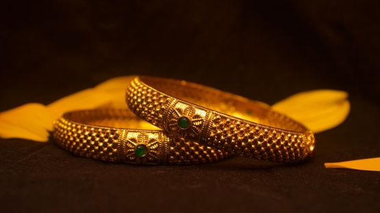 Chennai Gold Rate Today: 22Kt Gold Rises by ₹50, Silver Price Stable