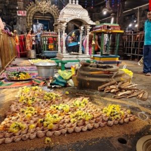 கார்த்திகை தீபத் திருவிழா – 3ம் நாள் 1,008 சங்காபிஷேகம்!